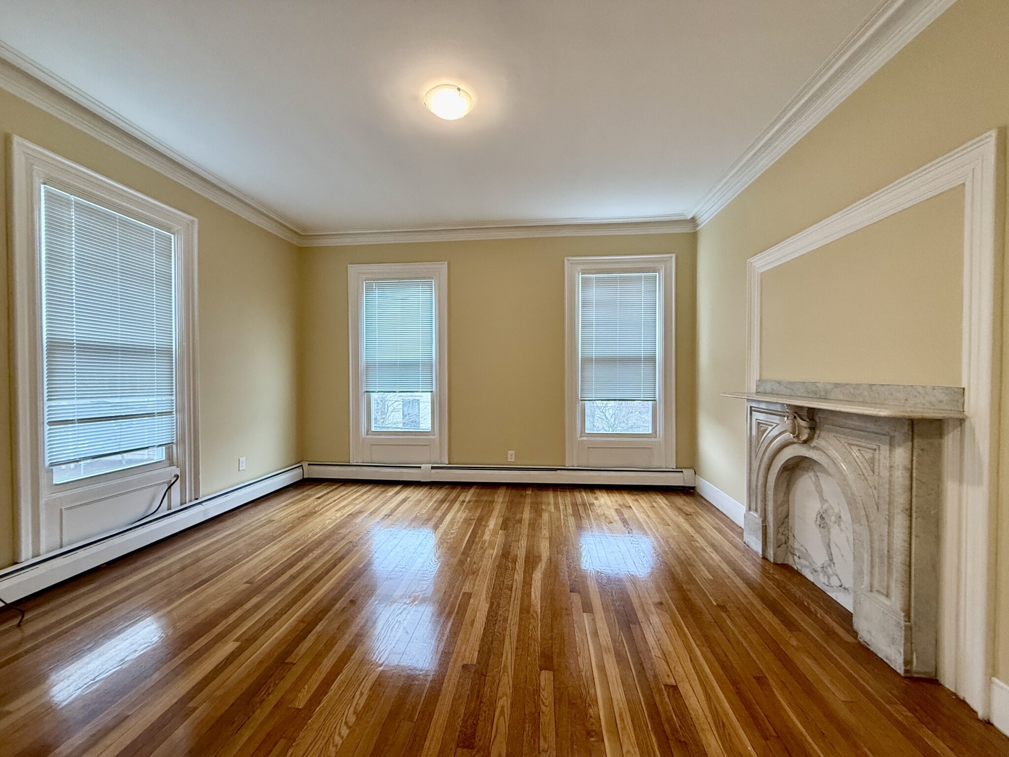 20 Creighton St, Jamaica Plain