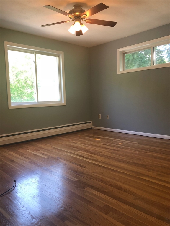 81 Lionel Ave, Waltham