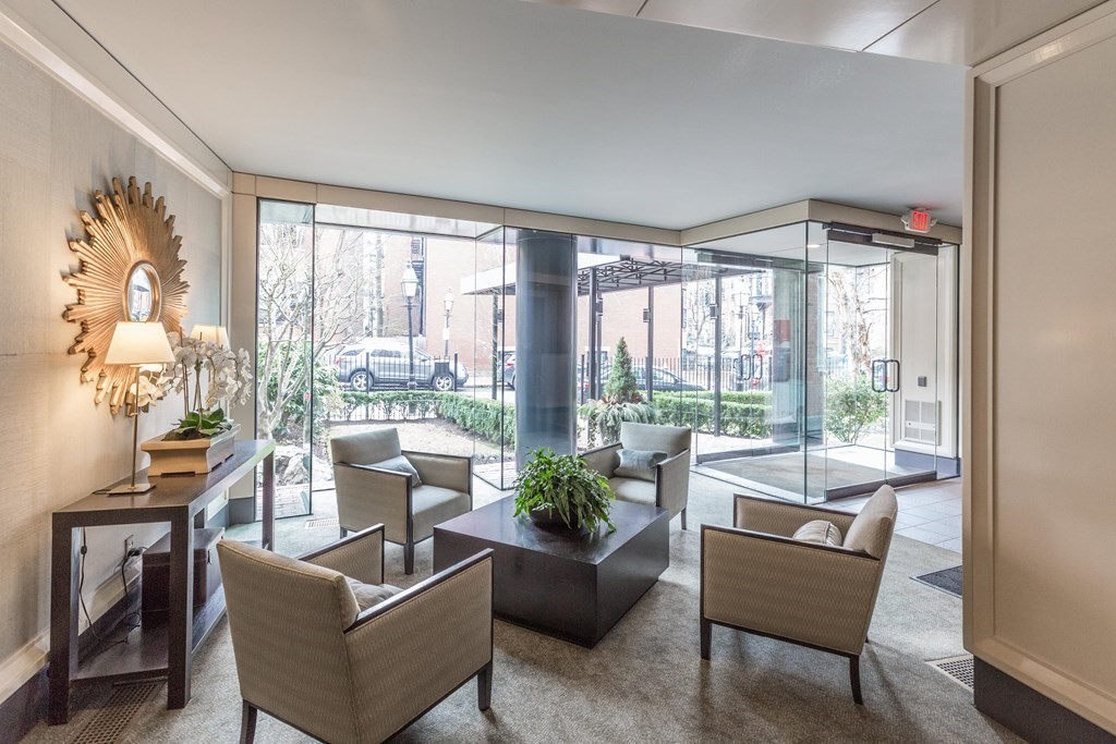 145 Pinckney, Beacon Hill