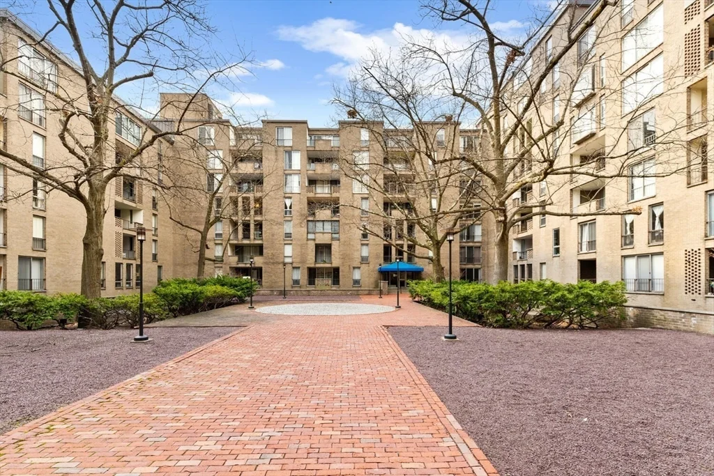 44 Washington St, Brookline Village