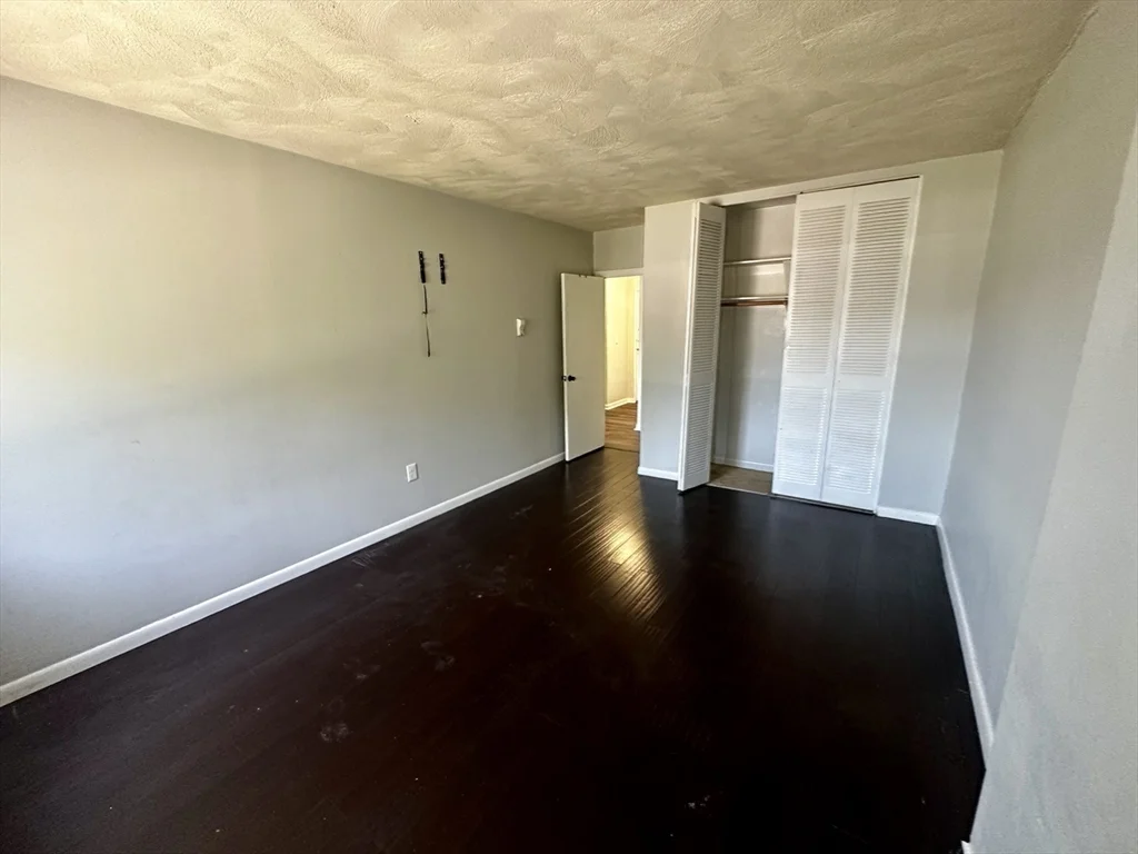 27 Willis St, Framingham