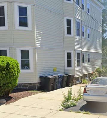 81 Florence St, Roslindale