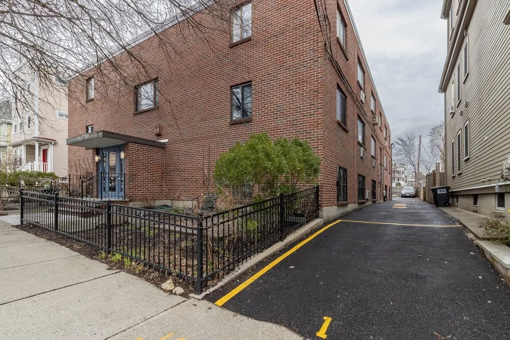 25 Linden Ave, Spring Hill