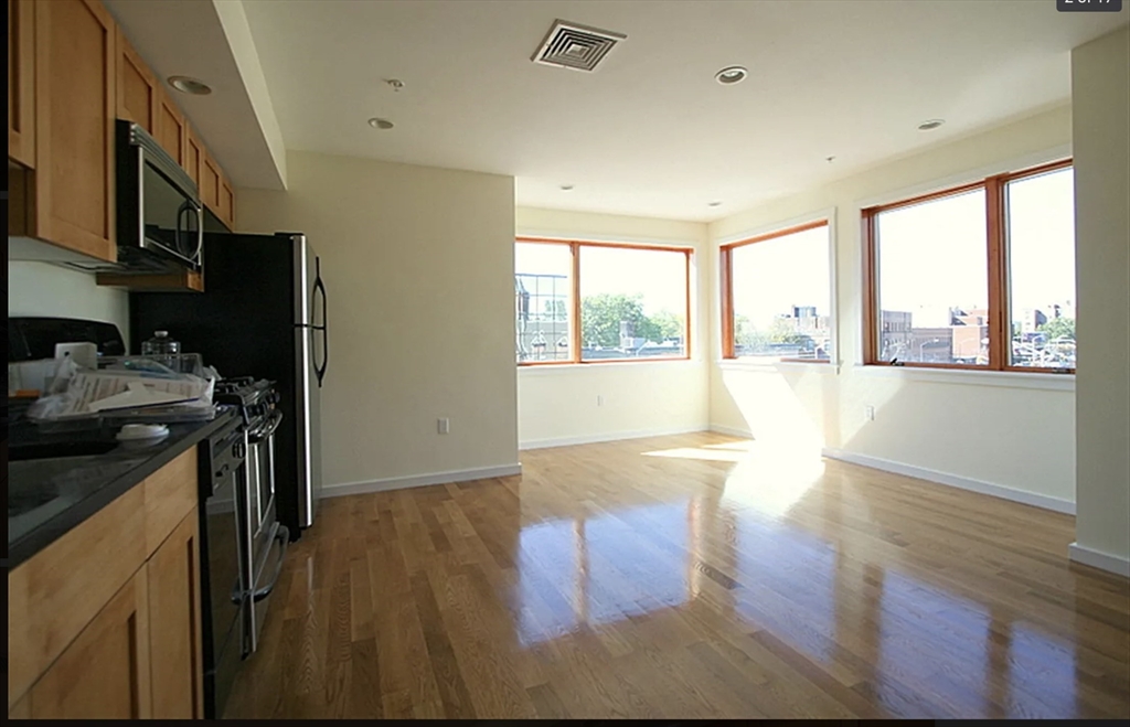 2 Beech St, North Cambridge