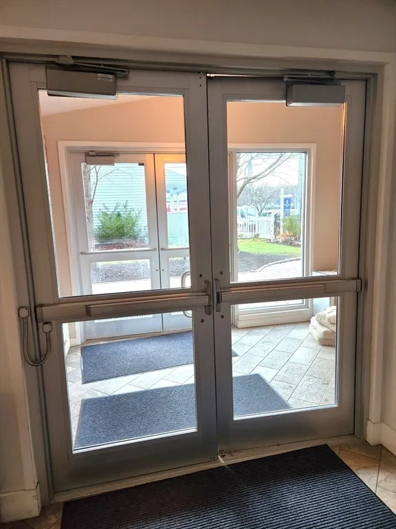 24 Bay State Rd, Cambridge Highlands