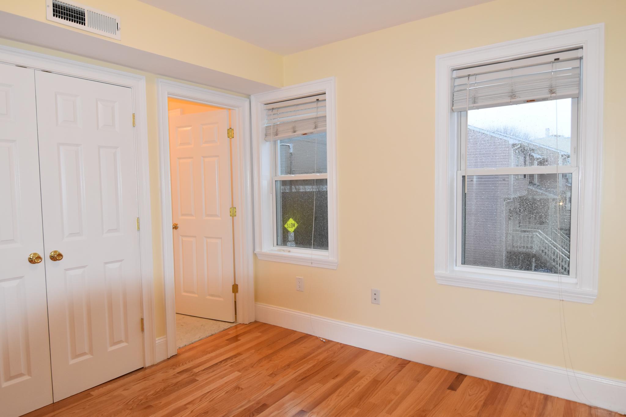 120 D St, South Boston