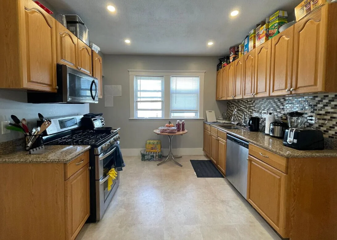 12 Berwick Rd, Tufts University