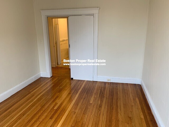 1175 Boylston St, Fenway