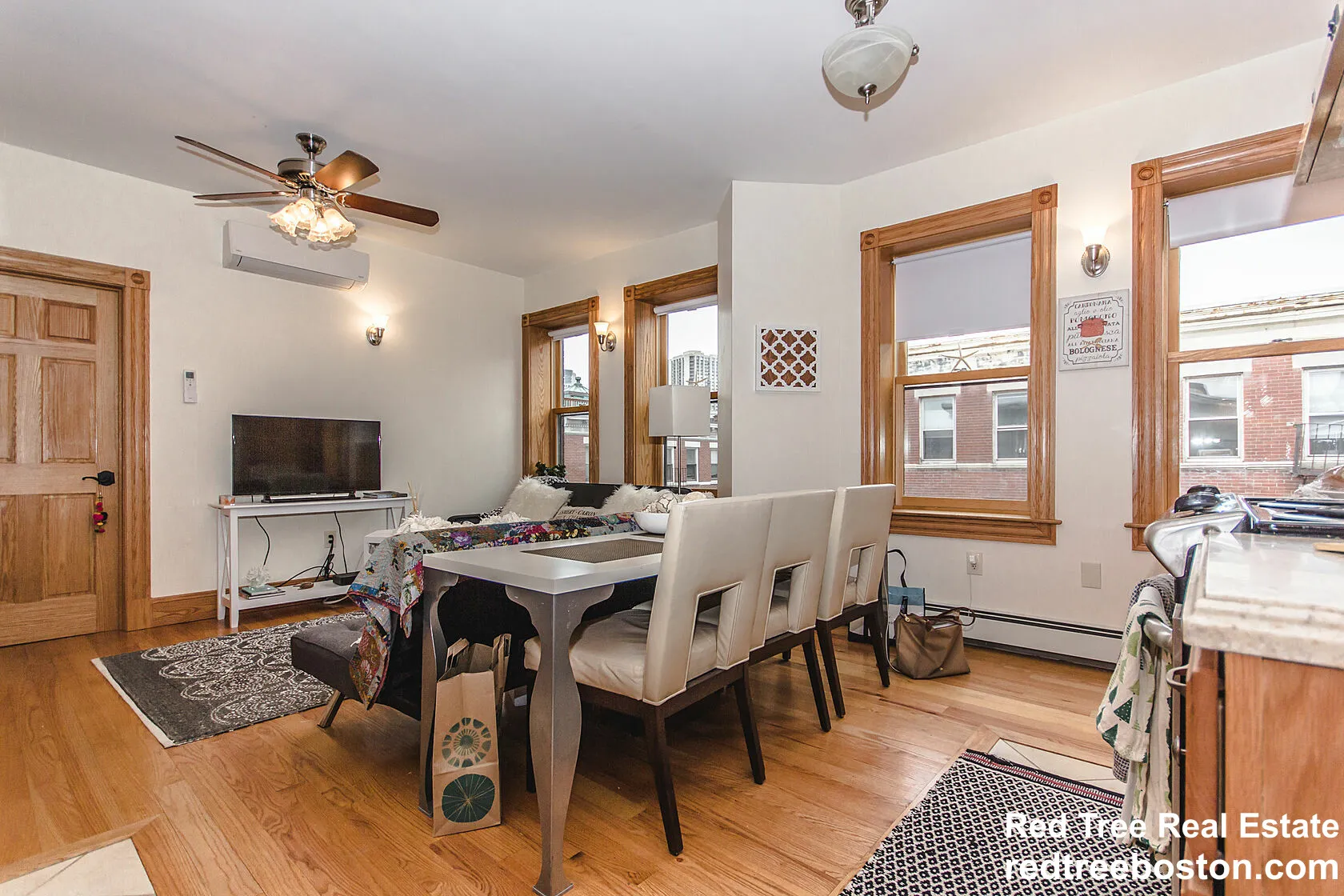 60 Phillips St, Beacon Hill