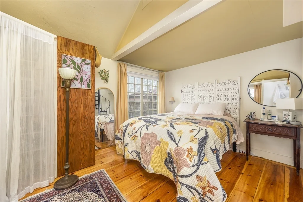 14 Nicholson Hill, Marblehead