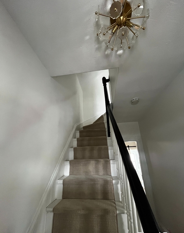 53 Henderson St, Arlington