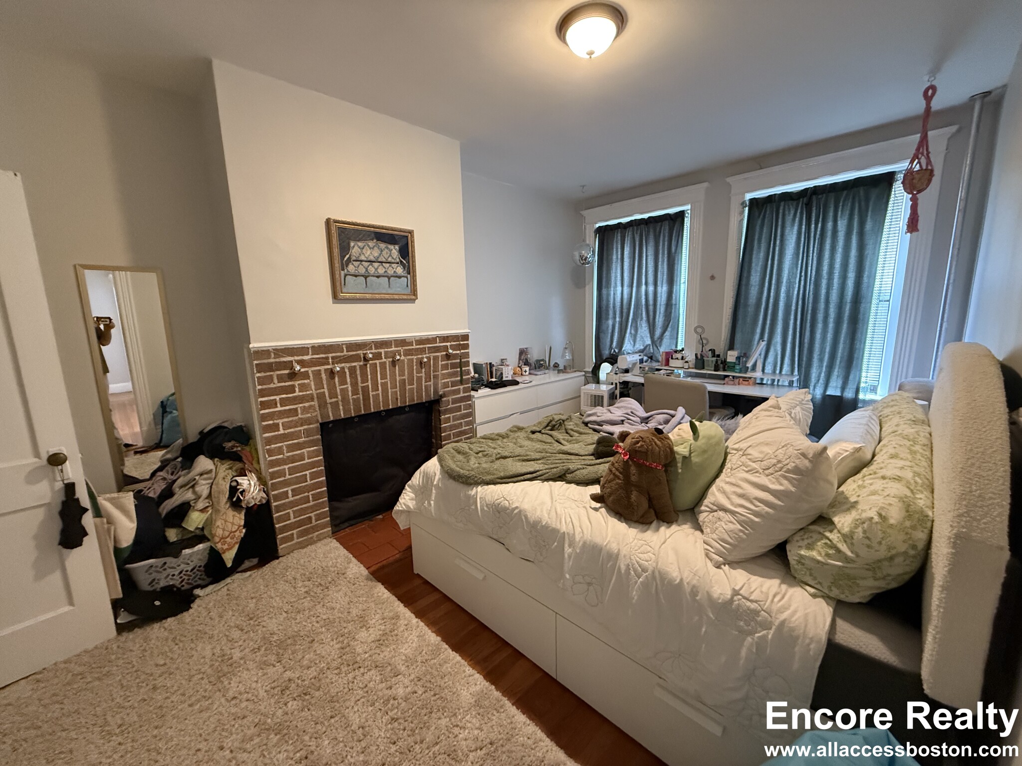 175 Harvard St, Coolidge Corner