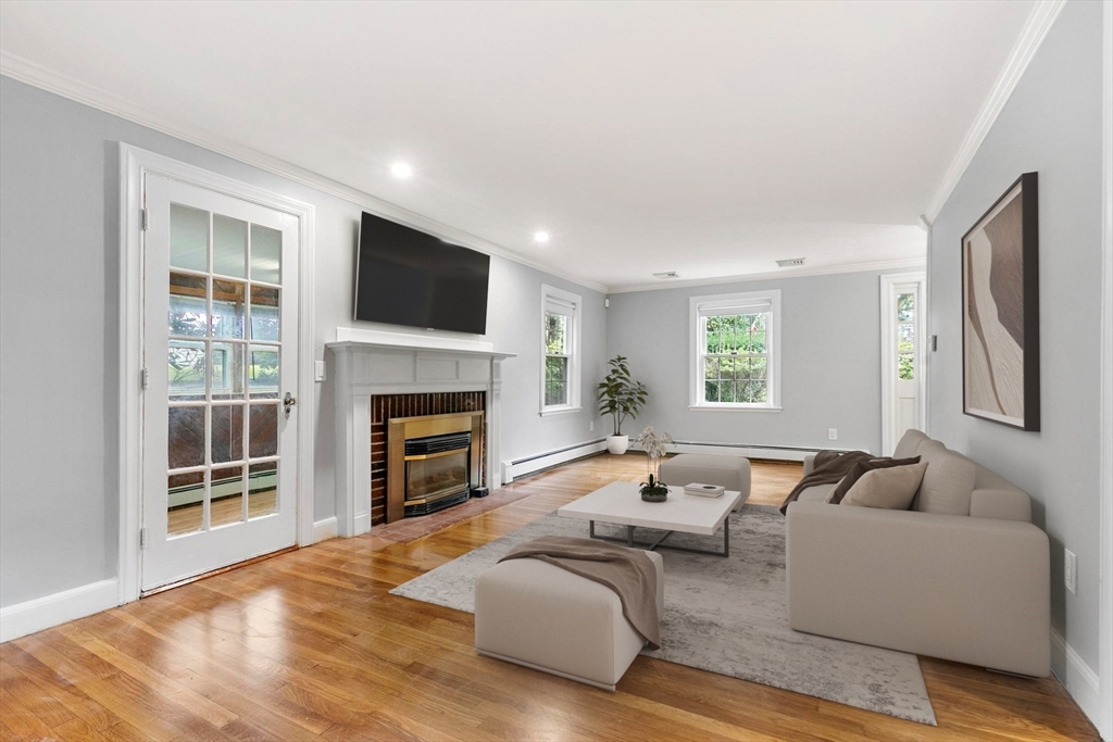 1 Martin Rd, Wellesley