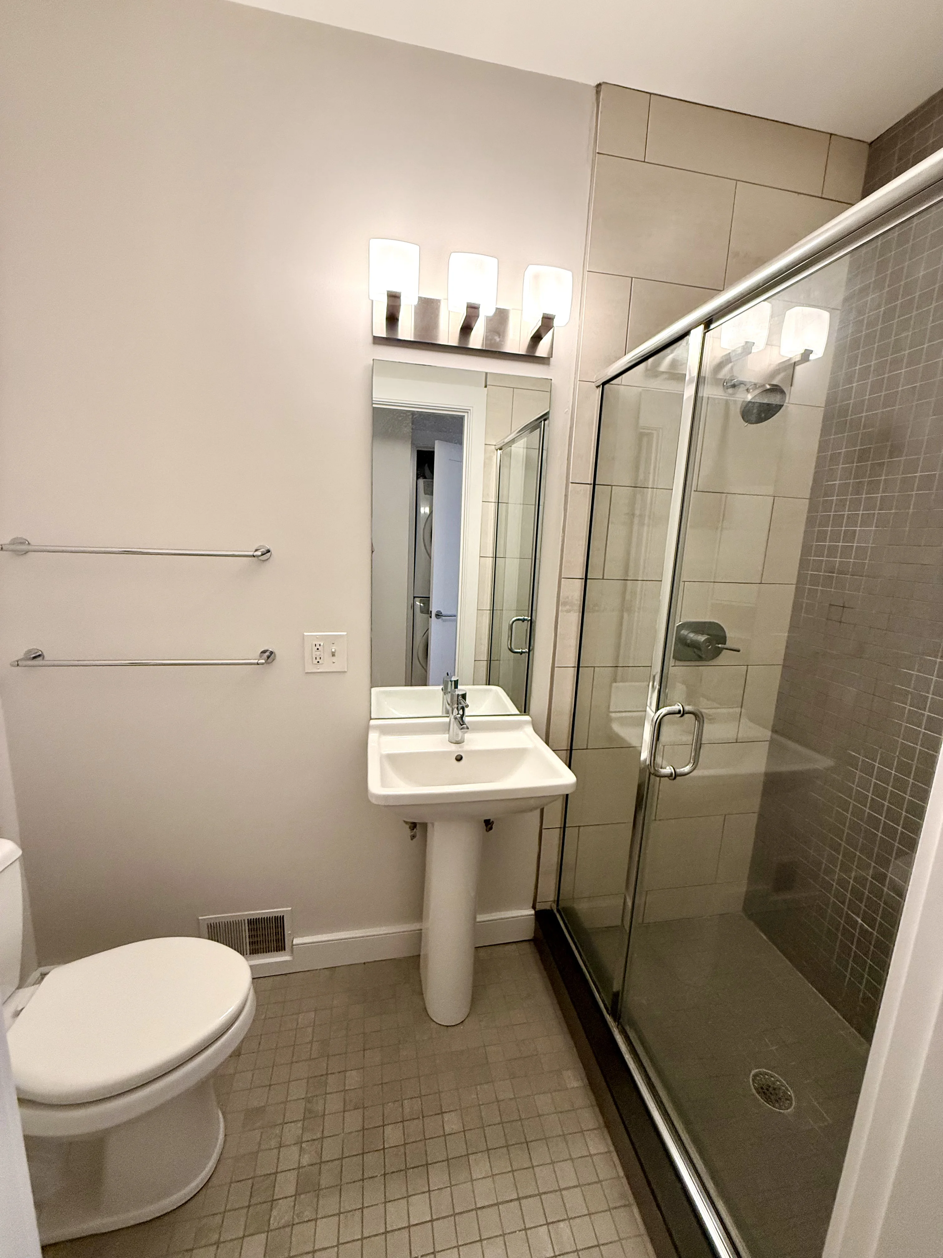 72 Hamilton St, Cambridgeport