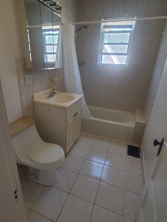 26 Buttonwood St, Dorchester