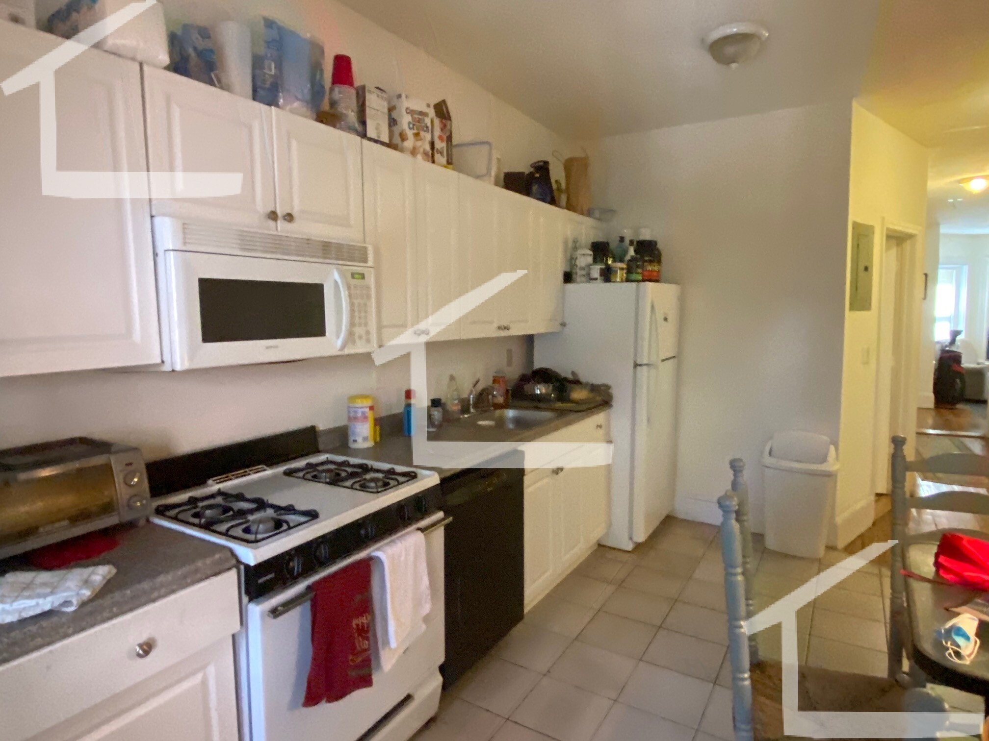 87 Brighton Ave, Allston