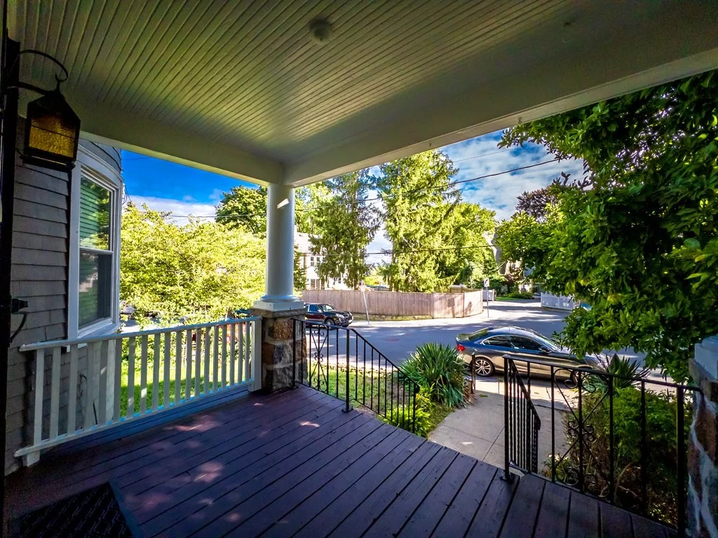 67 Hampstead Rd, Jamaica Plain