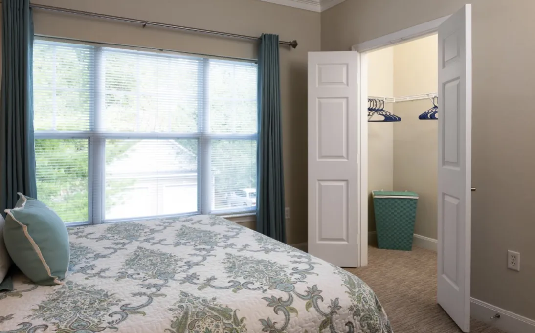 1449 Main St, West End