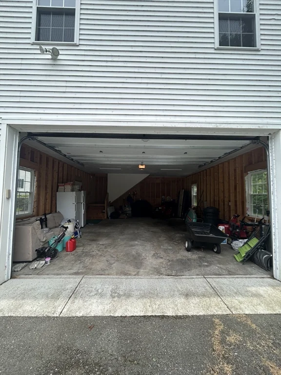 227 Wood St, Hopkinton