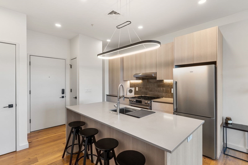 211 Condor St, East Boston