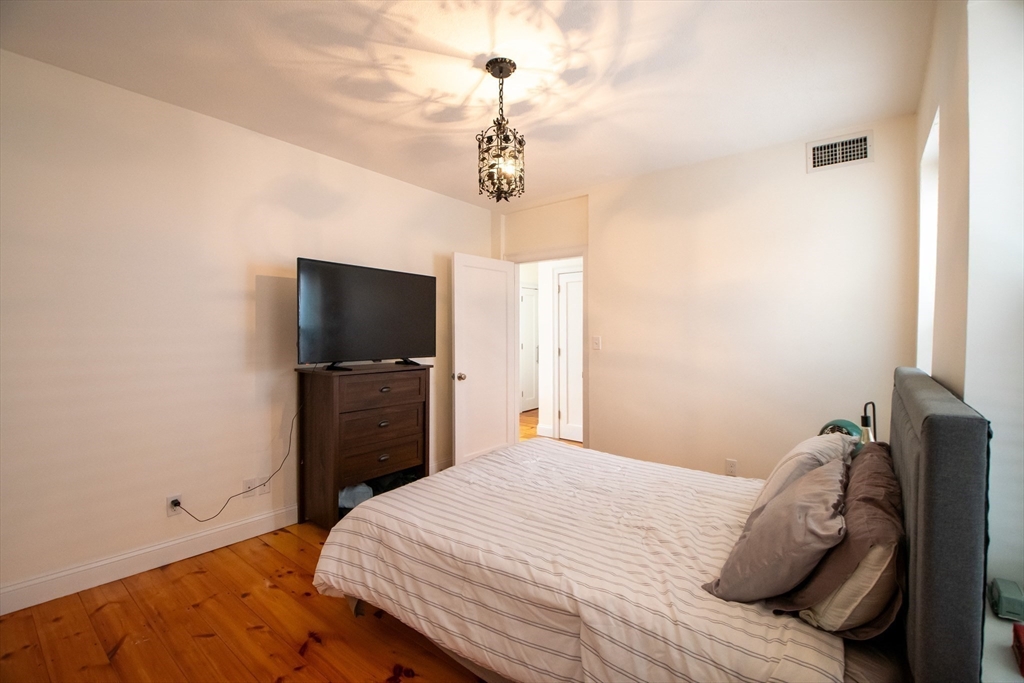 440 Hanover, North End