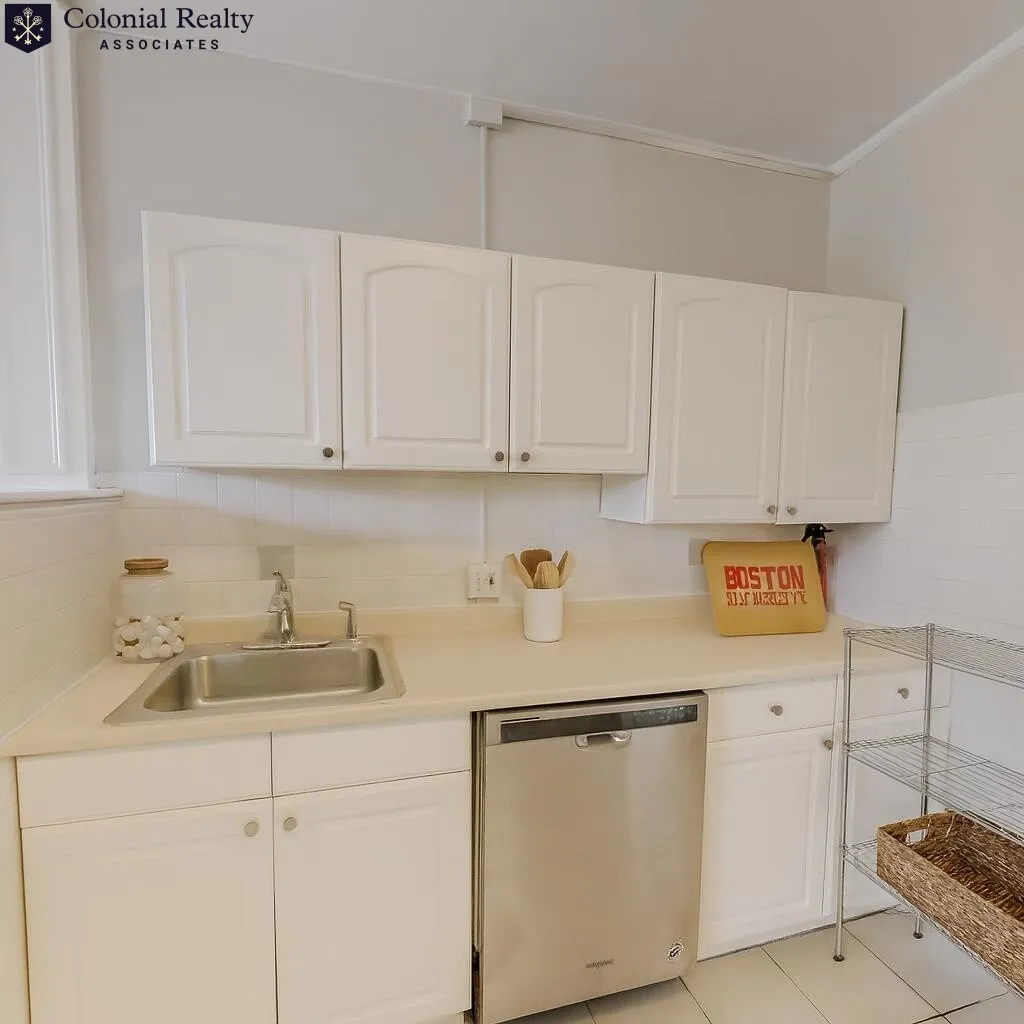 330 Saint Paul St, North Brookline