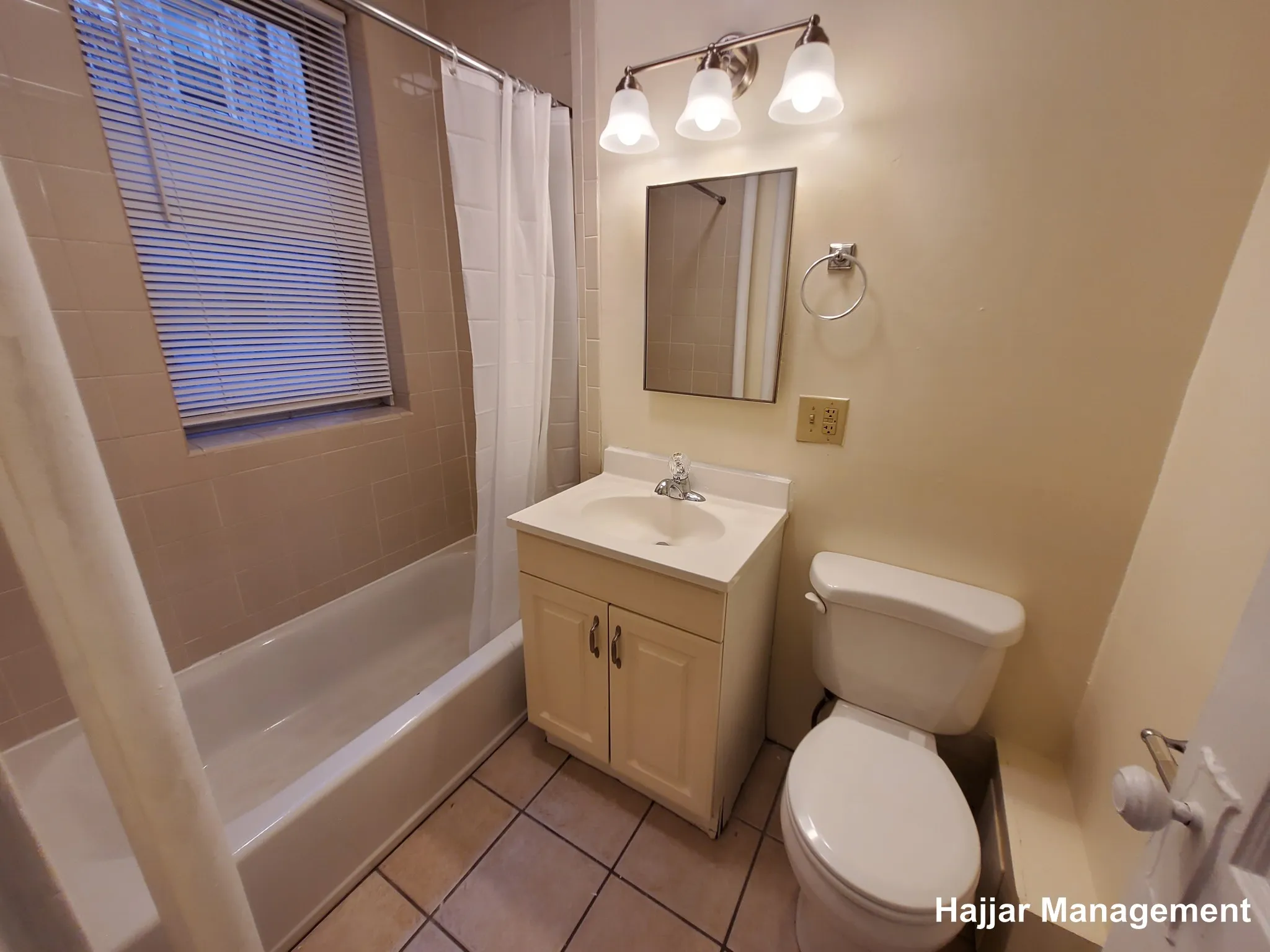 25 Queensberry St, Fenway