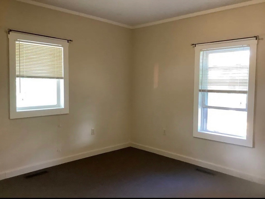 46 Pleasant St, West Brookfield