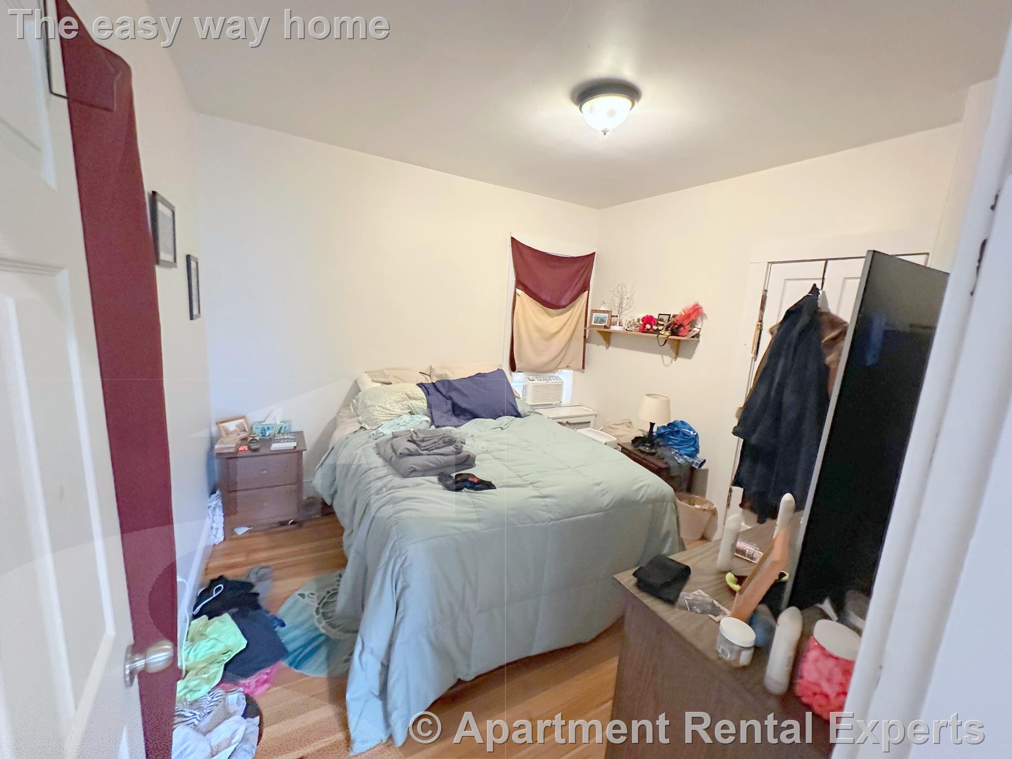 2 Drummond Pl, North Cambridge