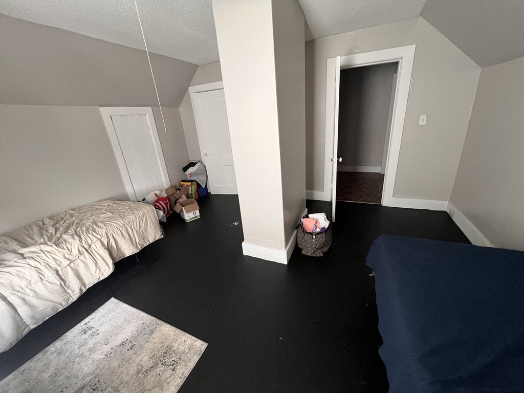 192 Beech St, Holyoke