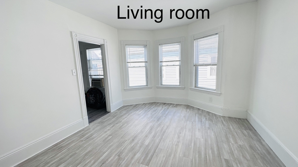 74 Antwerp St, Lower Allston