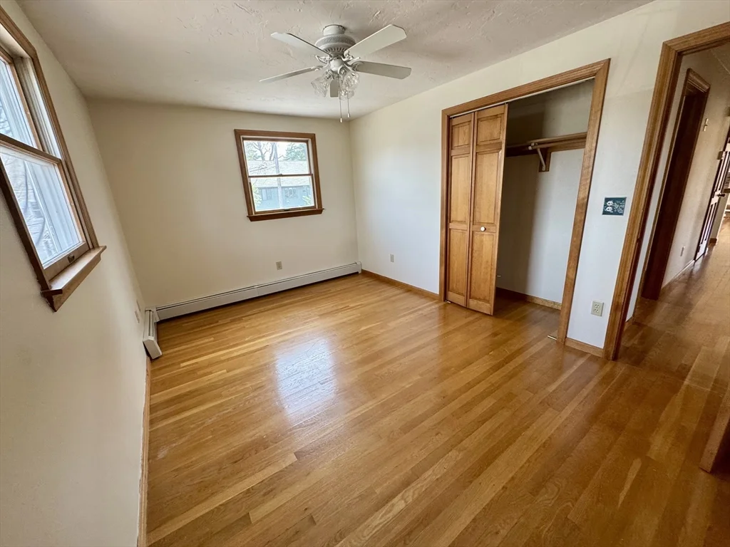 15 Curlew St, West Roxbury