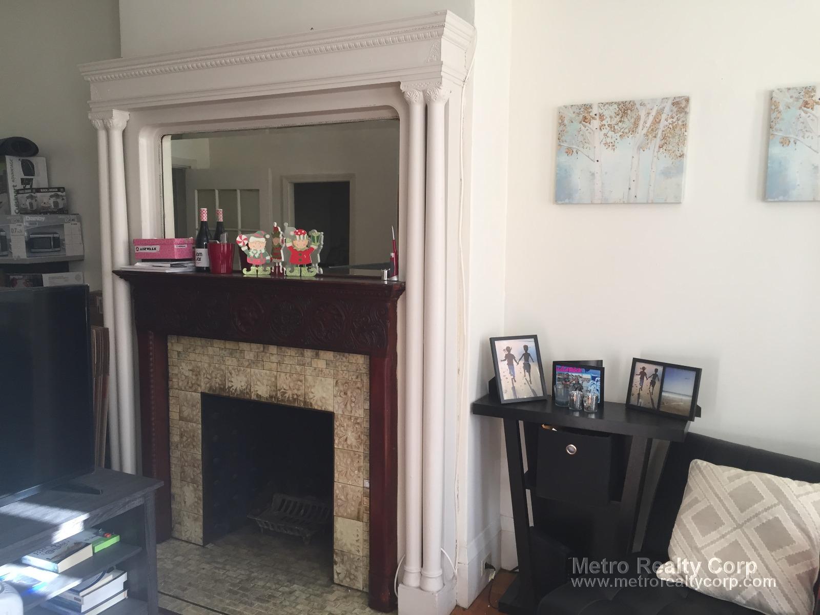 15 Bay State Rd, Fenway