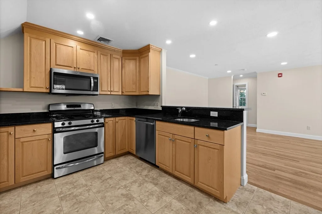 57 Dedham Ave, Needham