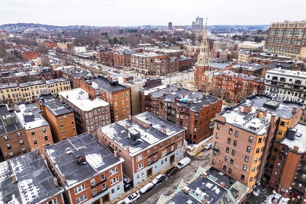 11 Aberdeen St, Fenway