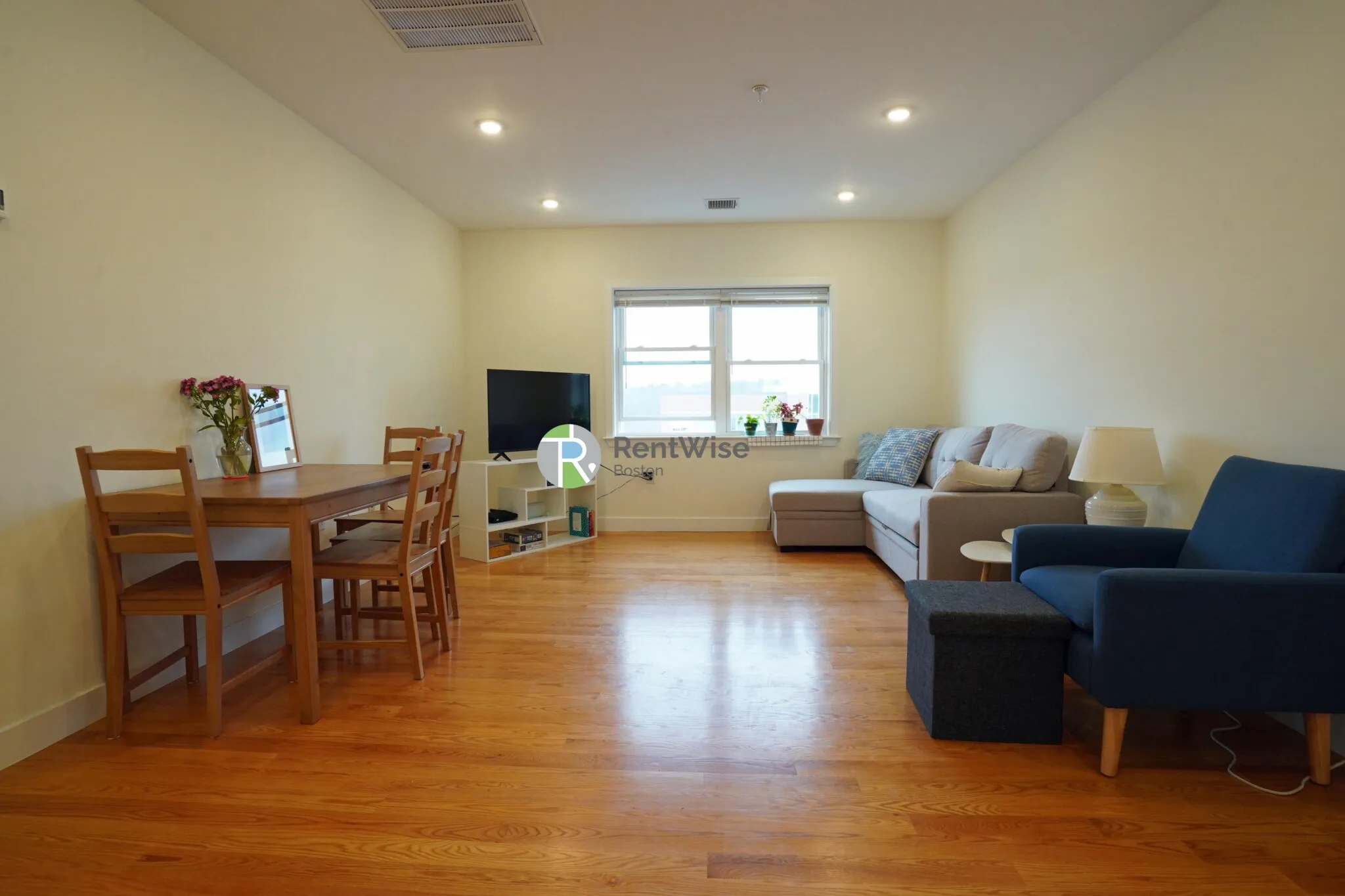 15 Kelley Ct, Allston