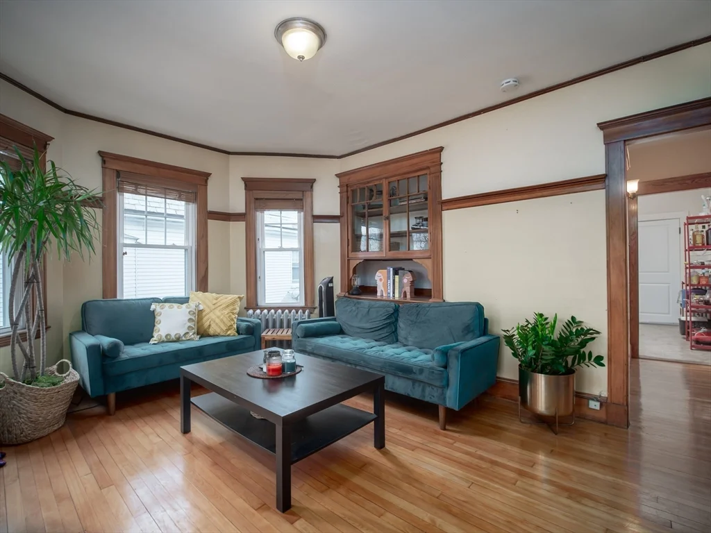 60 Powder House Blvd, Tufts