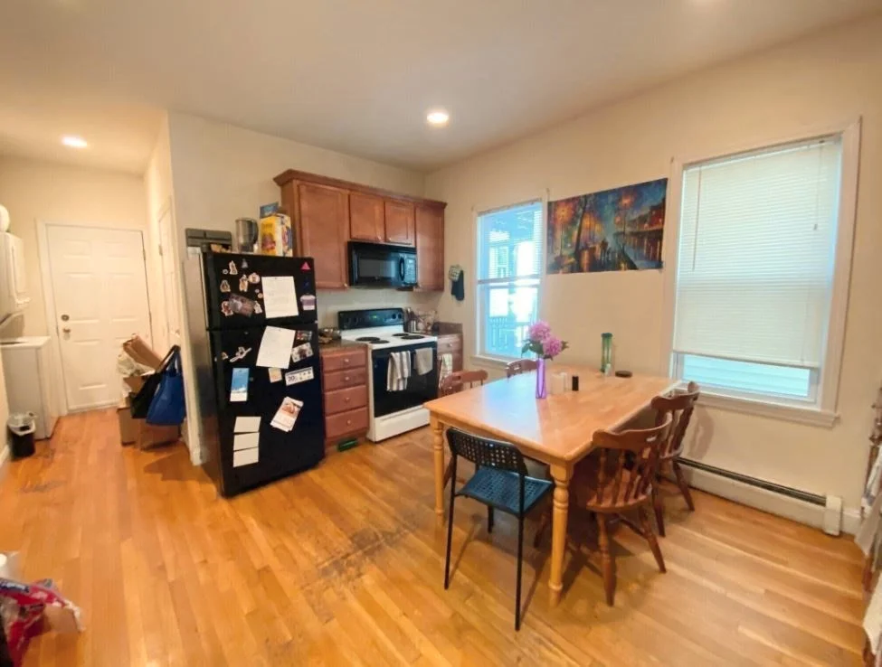 143 Hillside St, Mission Hill