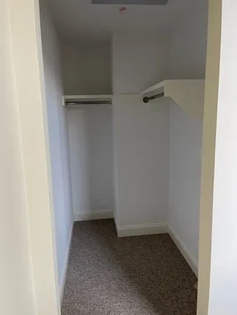 33 West Main St, Groton