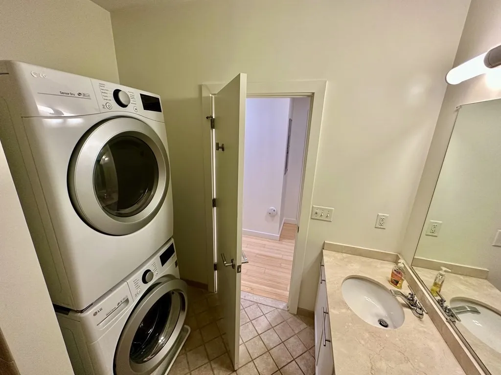 99 Chestnut Hill Ave, Brighton