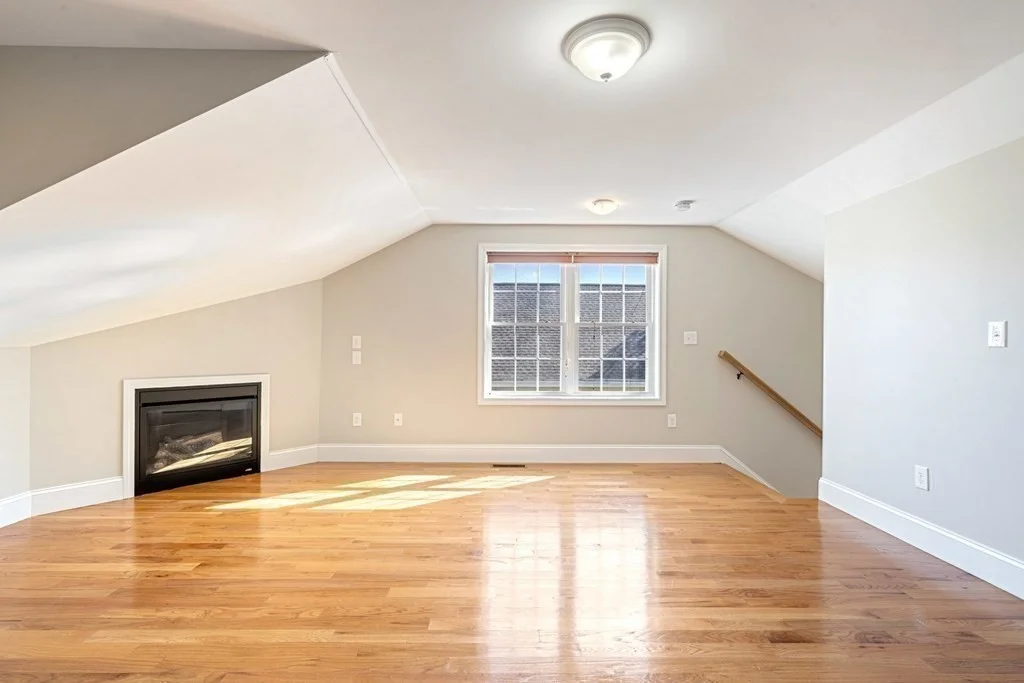 220 White St, Belmont