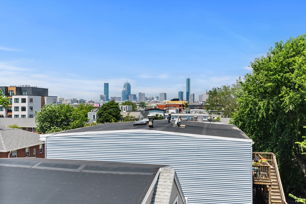 210-212 W 9th St, South Boston