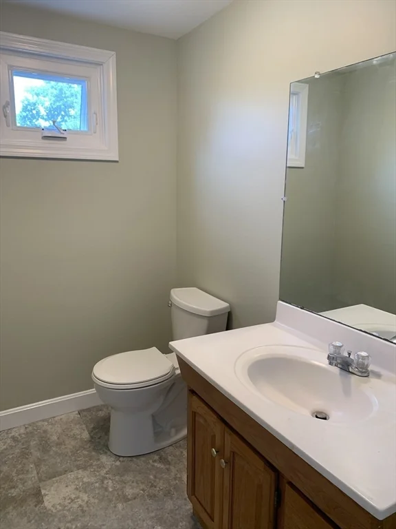 17 Hamblin Rd, South Waltham