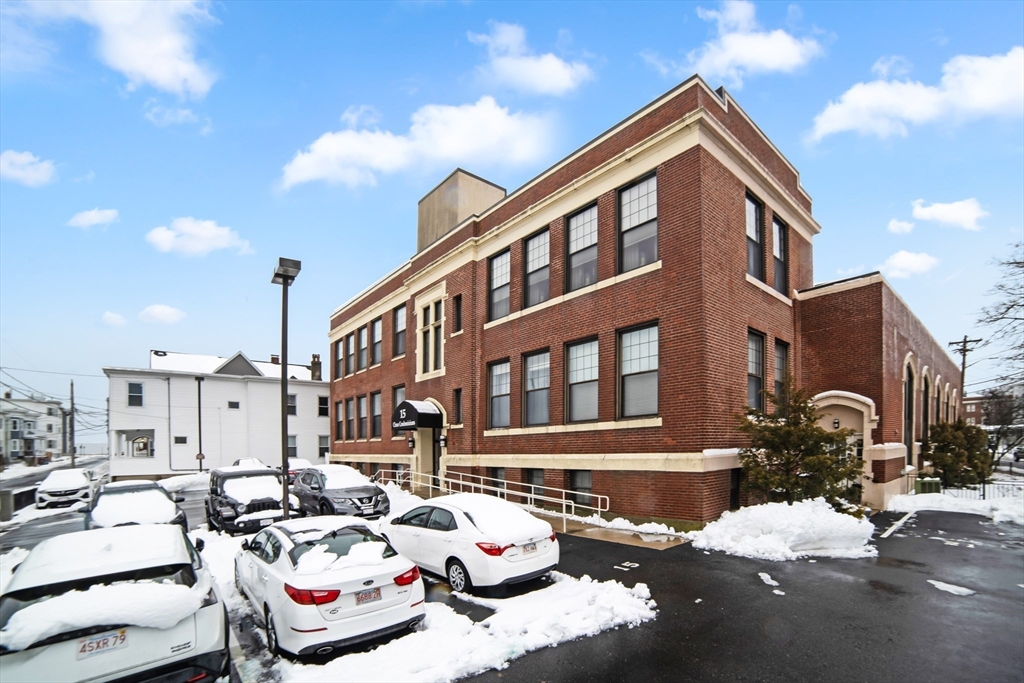 15 Ocean Ave, Winthrop