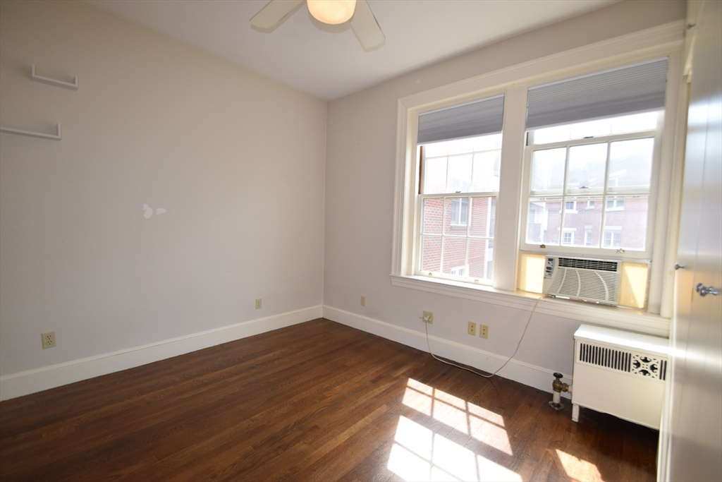 141 Beaconsfield Rd, Brookline