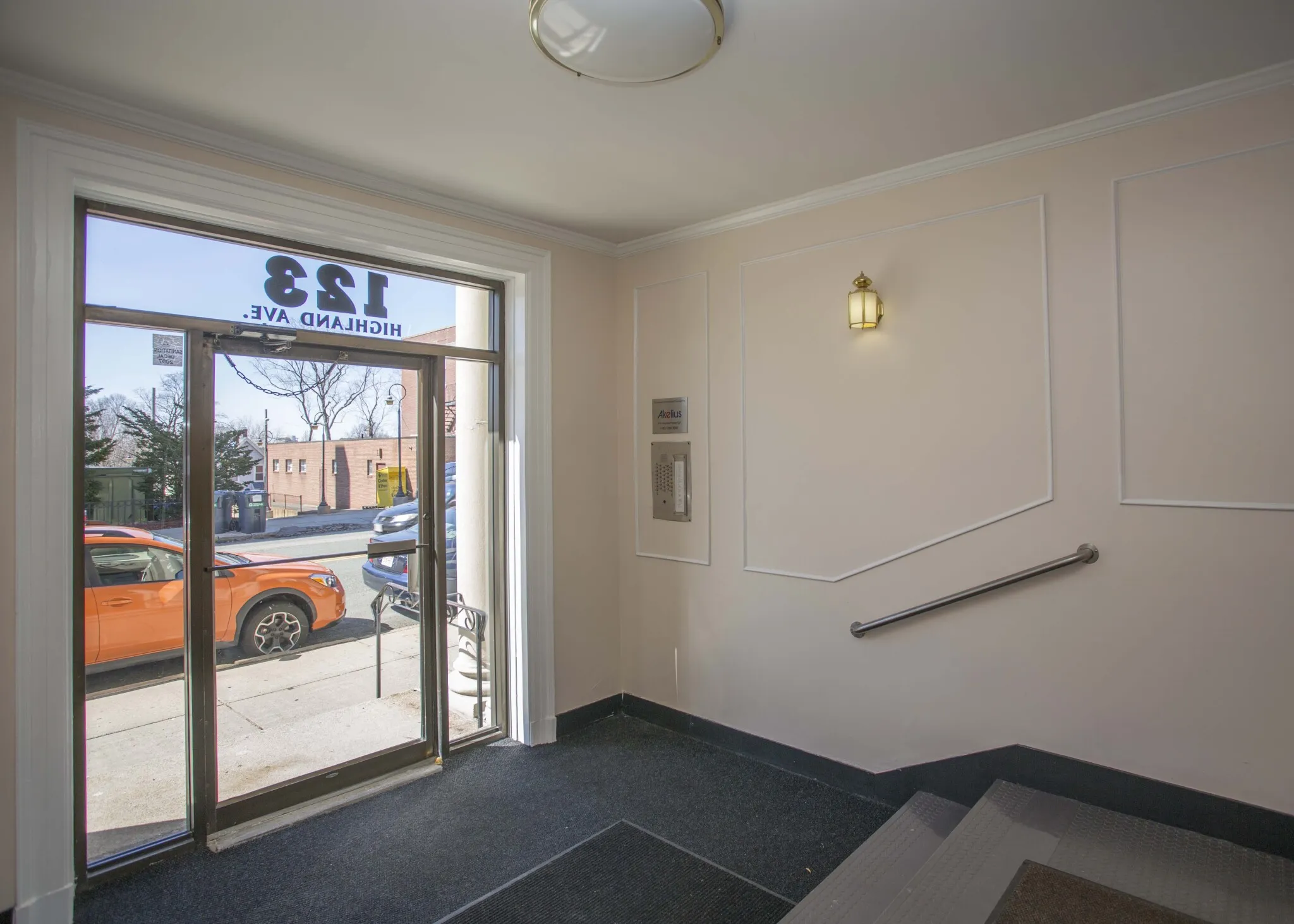 123 Highland Ave, Winter Hill