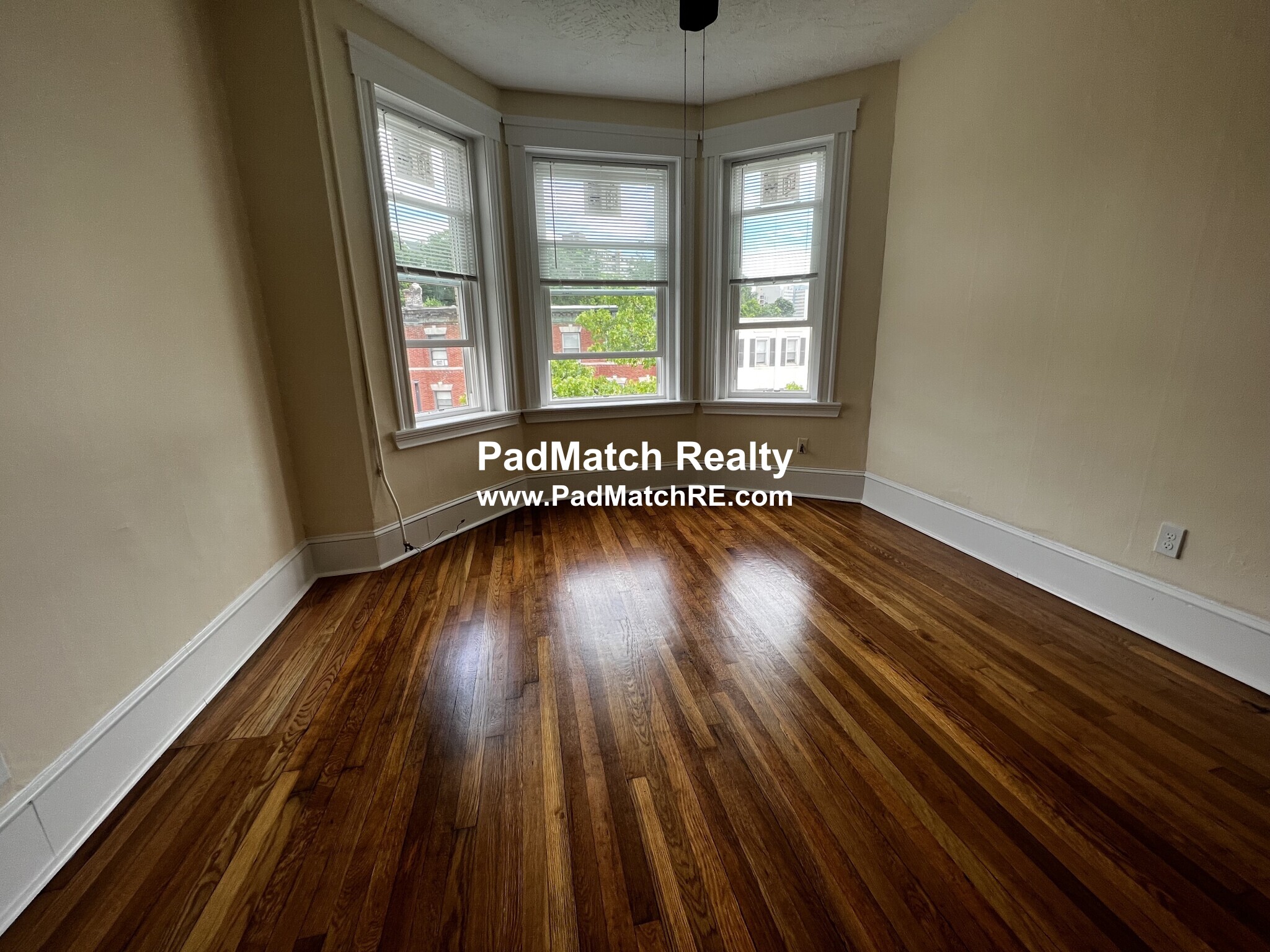 883 Huntington Ave, Mission Hill