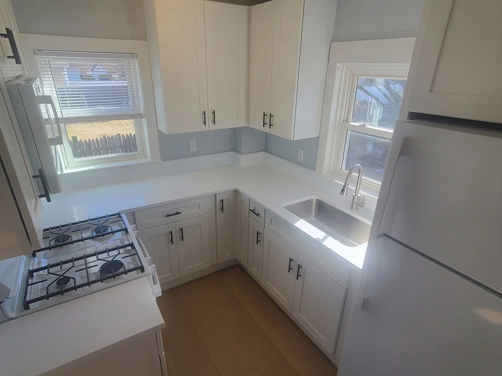 232 North St, North Weymouth