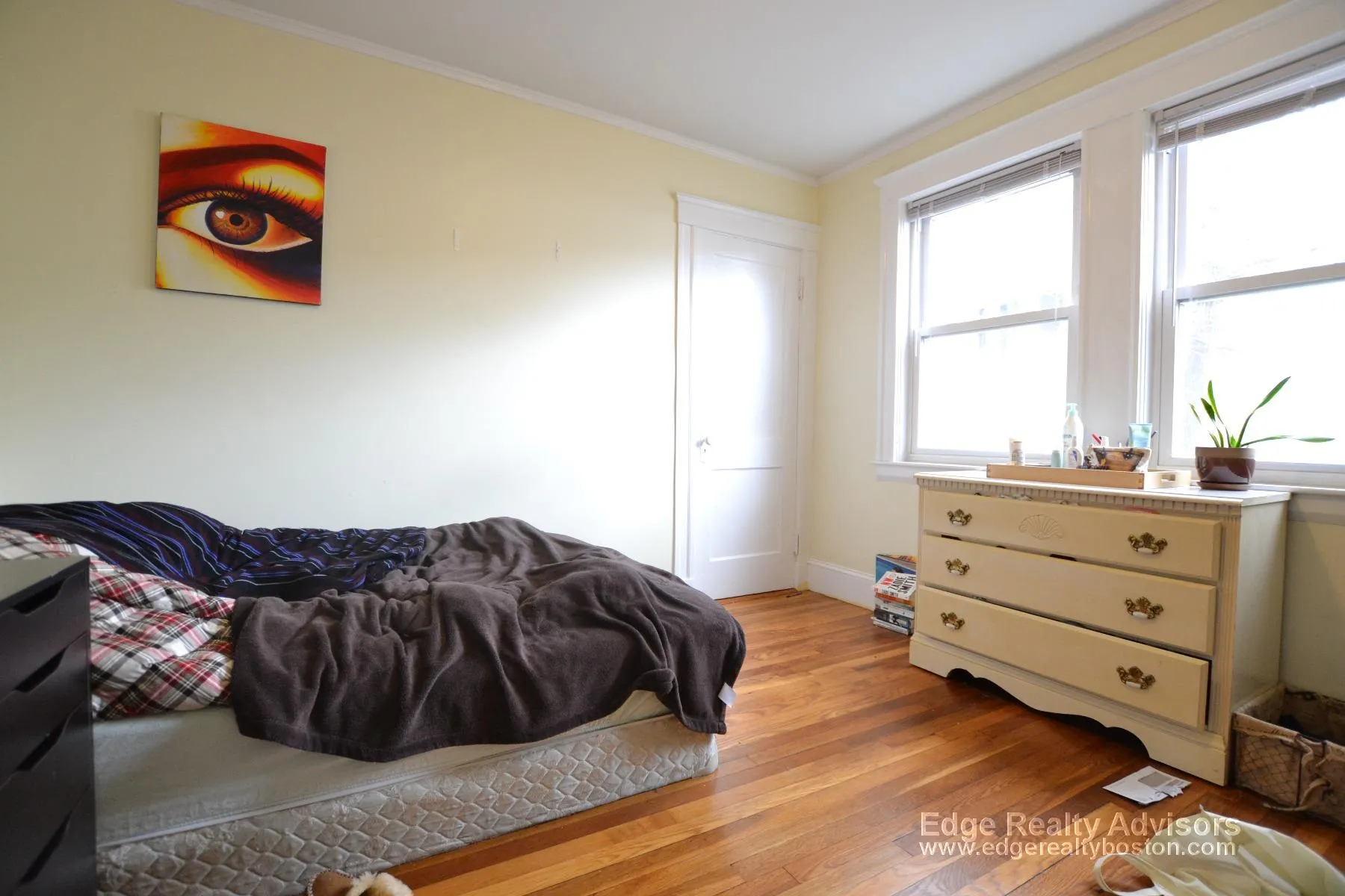 122 Bennett St, Oak Square