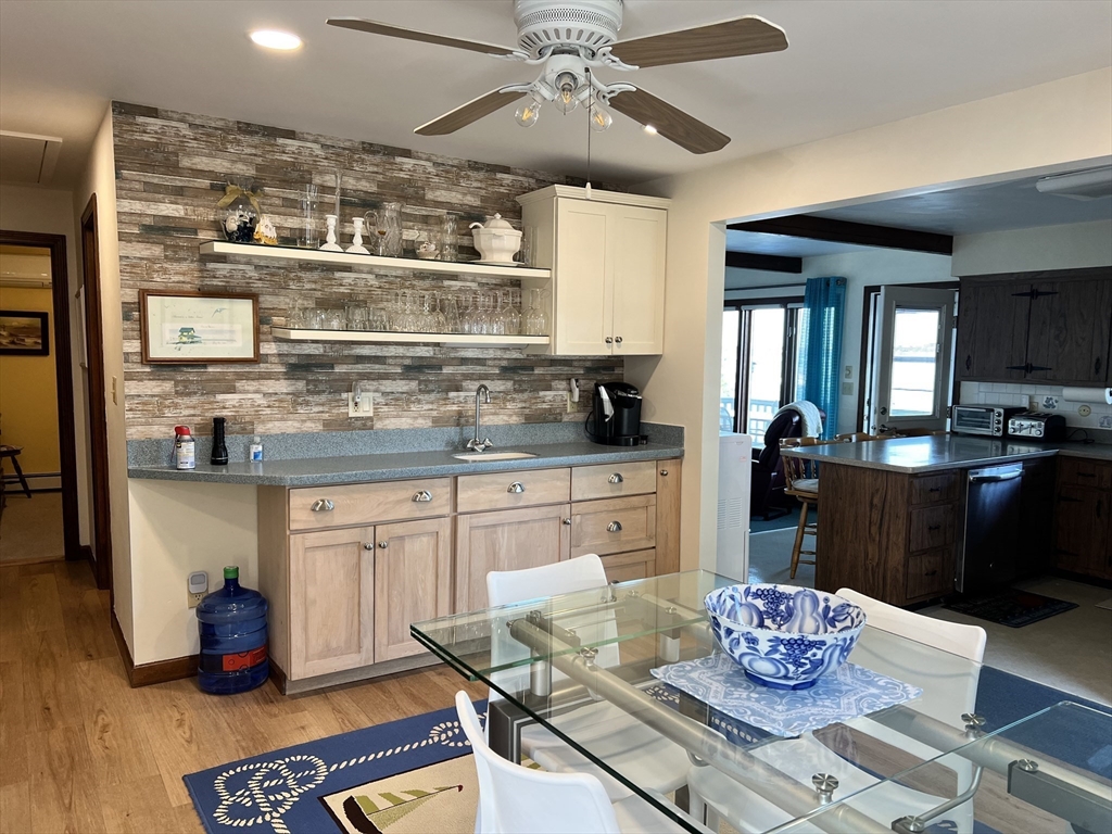 162 R Pettey Ln, South Westport